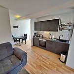 Haus Bella 아파트 *