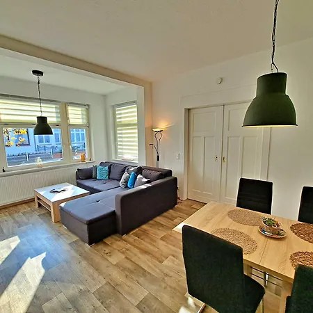 Apartment Haus Bella *