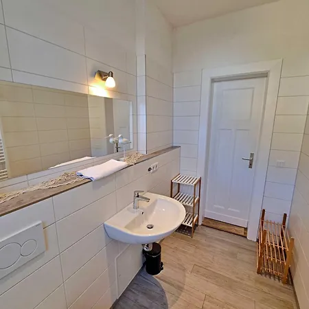 Apartment Haus Bella *